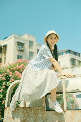 迷人的保姆电影